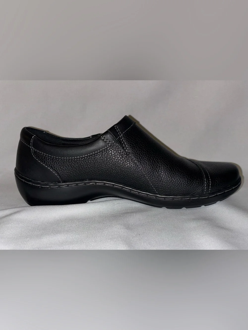 Clarks Women's Cora Giny Black Leather Loafers Size 7 New